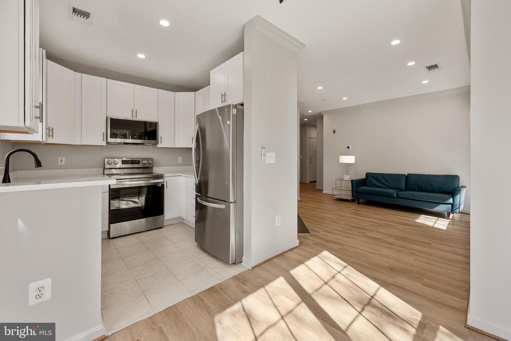 4560 STRUTFIELD LANE 1311