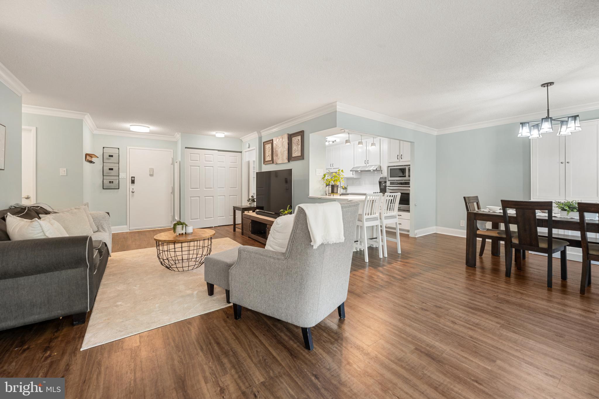 203 YOAKUM PARKWAY 609