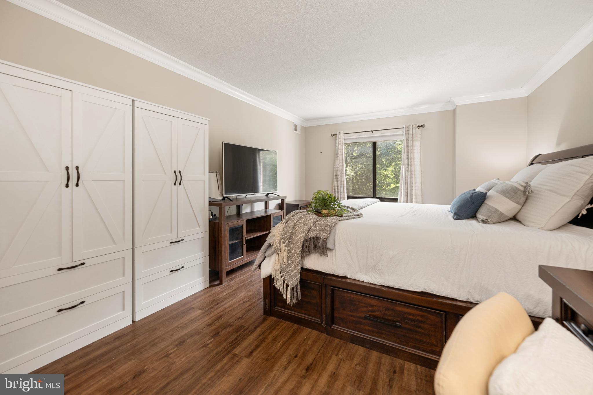 203 YOAKUM PARKWAY 609