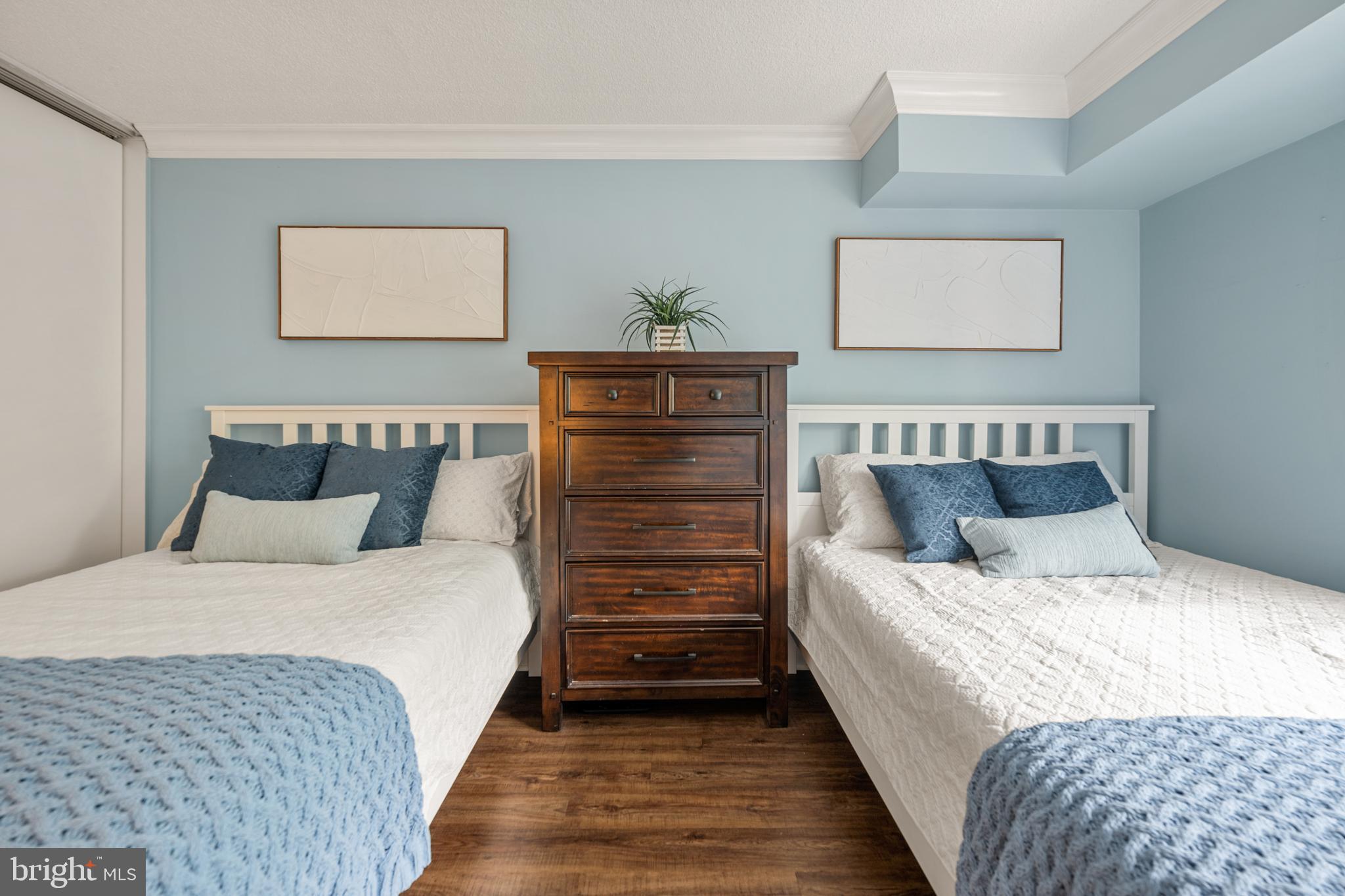 203 YOAKUM PARKWAY 609