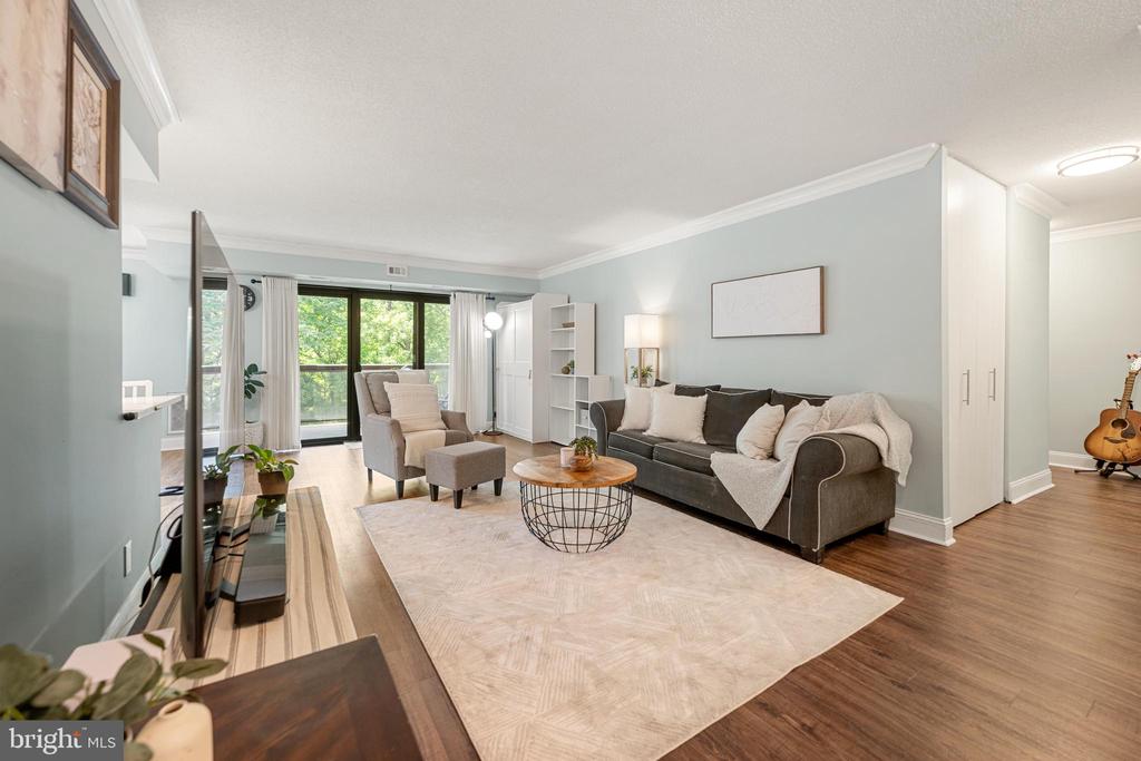 203 YOAKUM PARKWAY 609