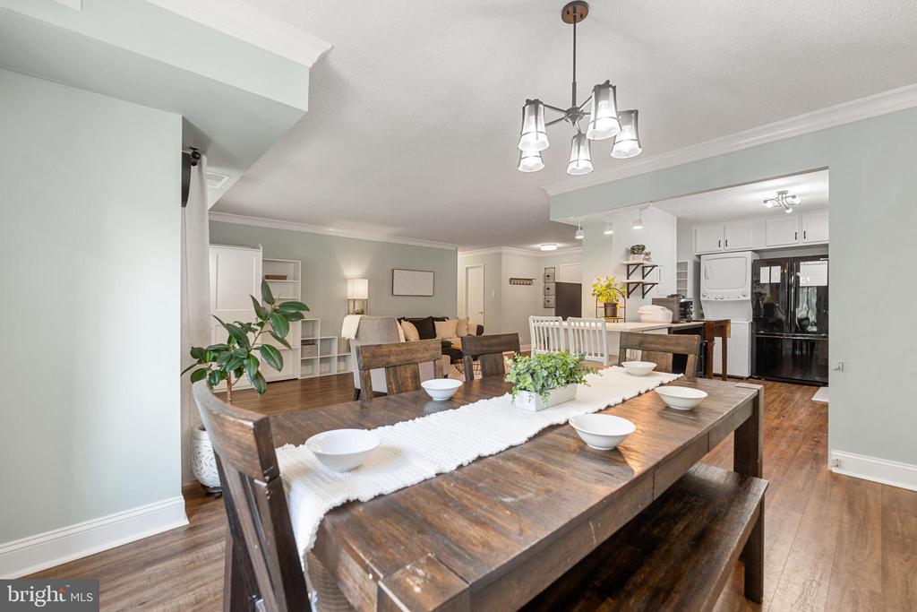 203 YOAKUM PARKWAY 609