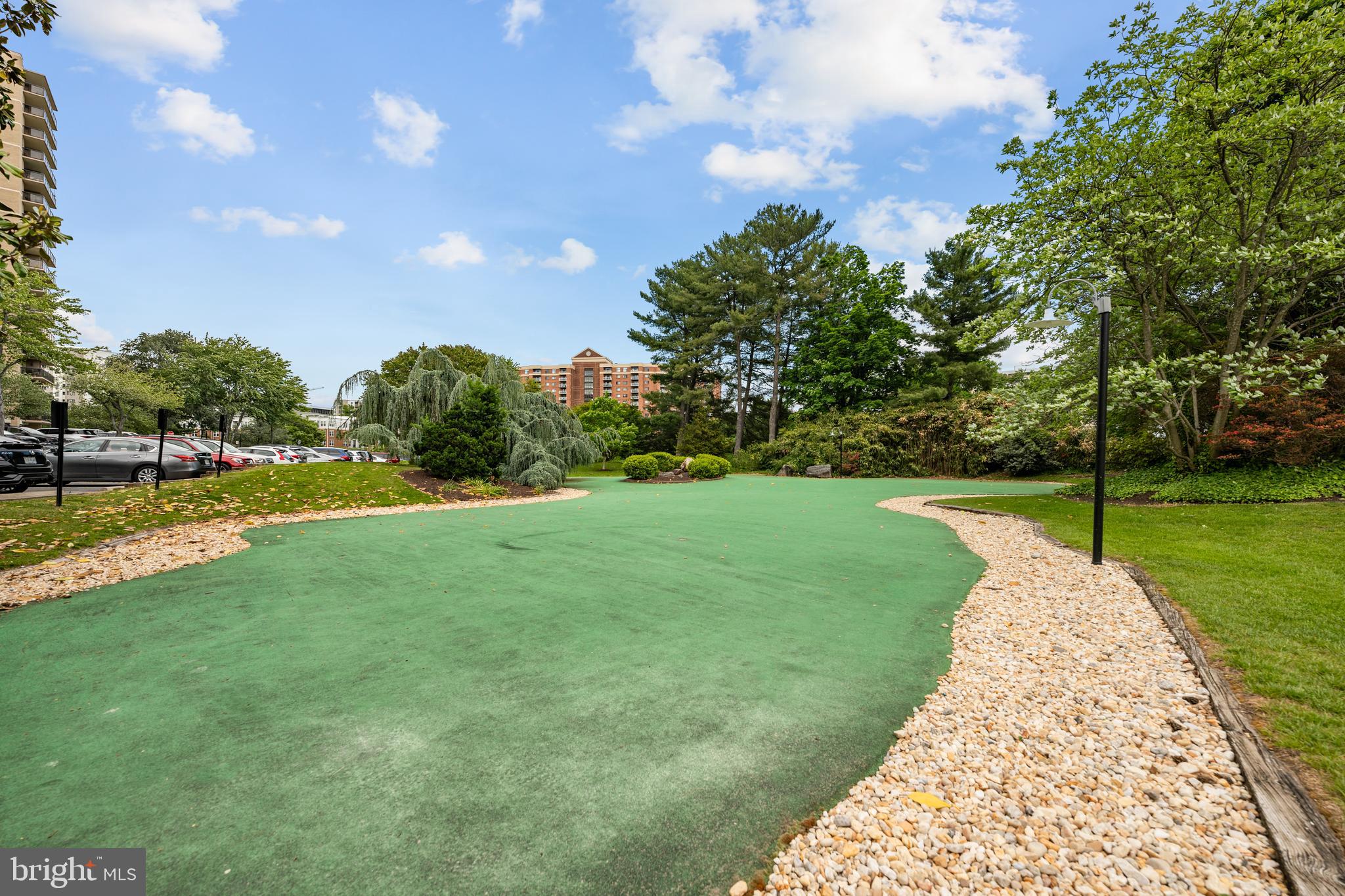203 YOAKUM PARKWAY 609