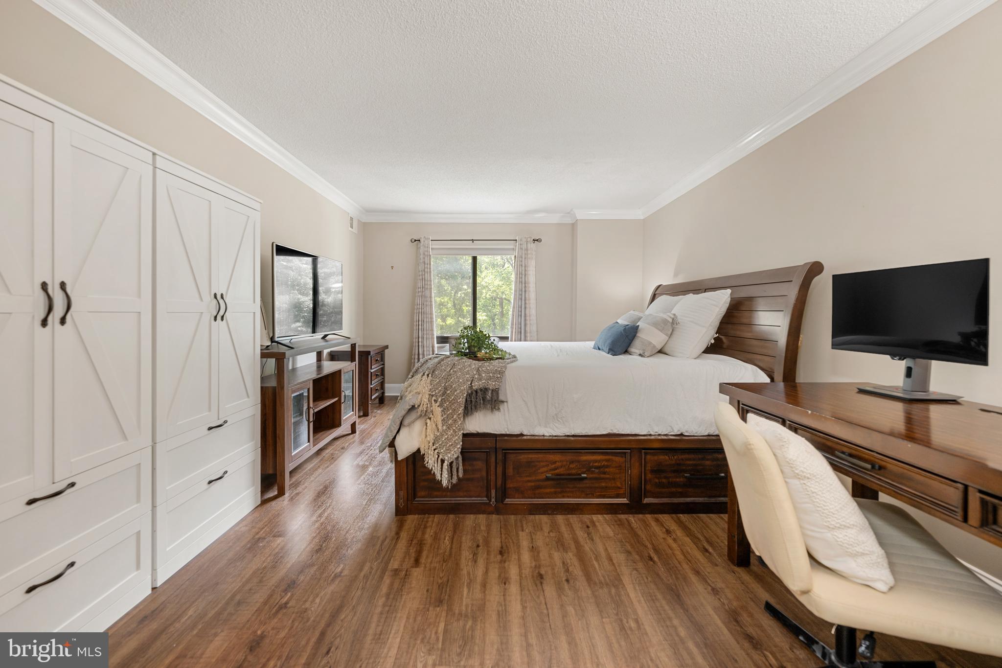 203 YOAKUM PARKWAY 609