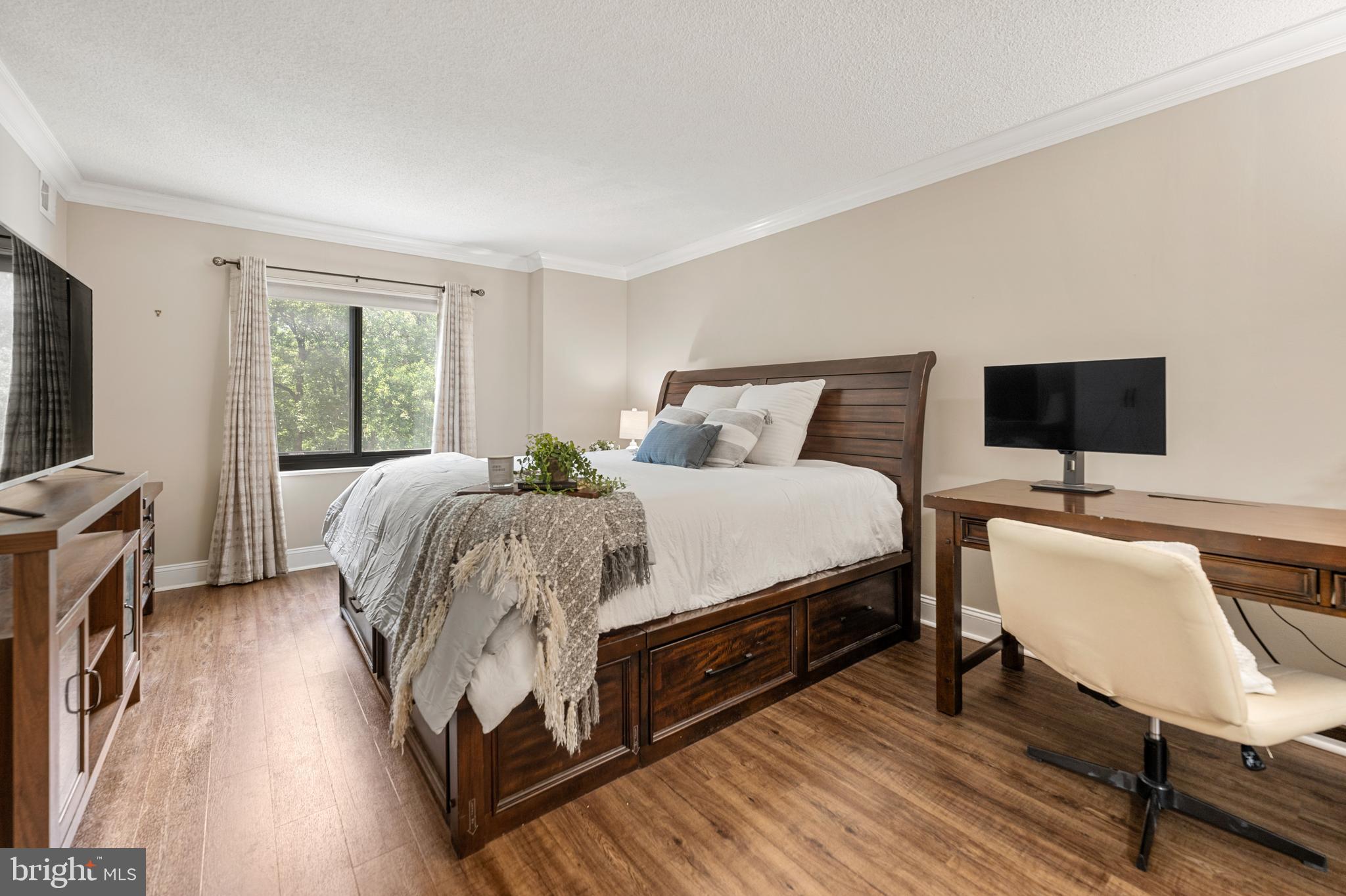 203 YOAKUM PARKWAY 609