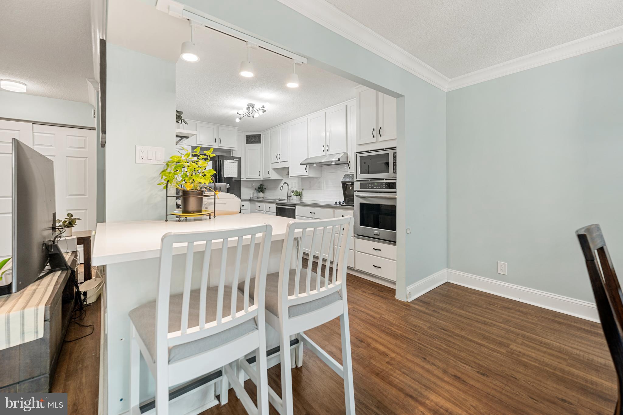 203 YOAKUM PARKWAY 609