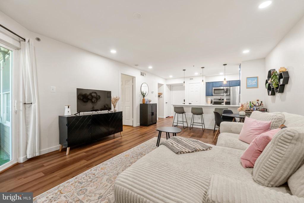 3307 WYNDHAM CIRCLE 2169