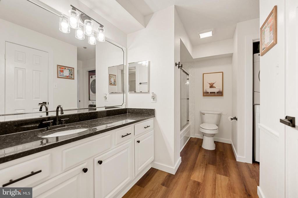 3307 WYNDHAM CIRCLE 2169