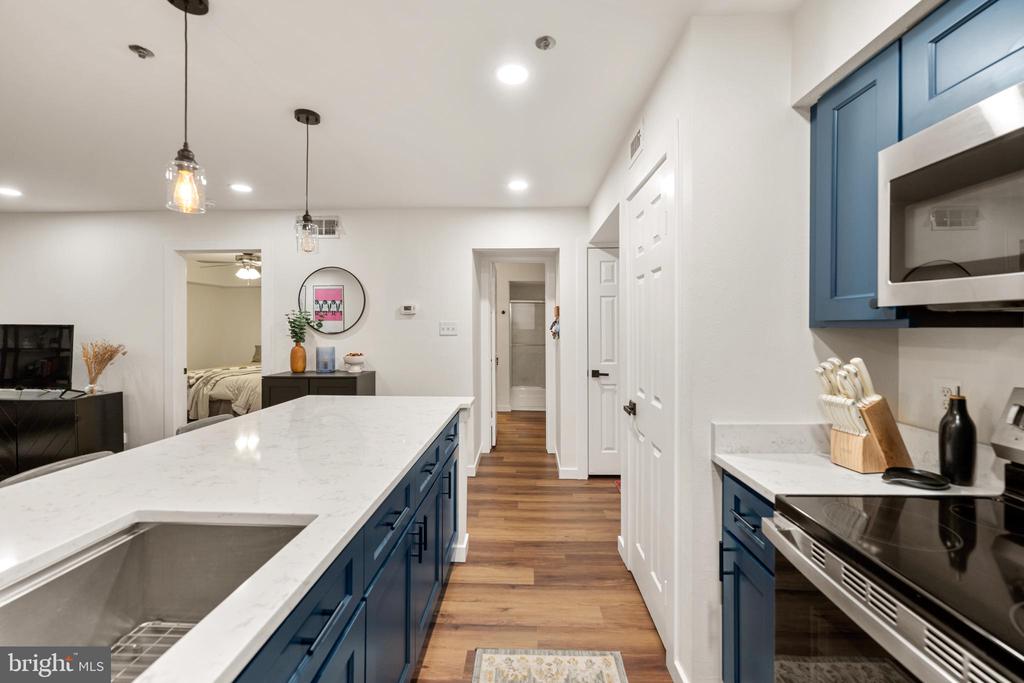 3307 WYNDHAM CIRCLE 2169