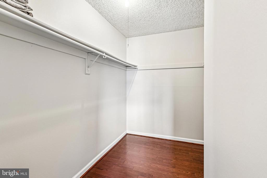 1225 MARTHA CUSTIS DRIVE 216