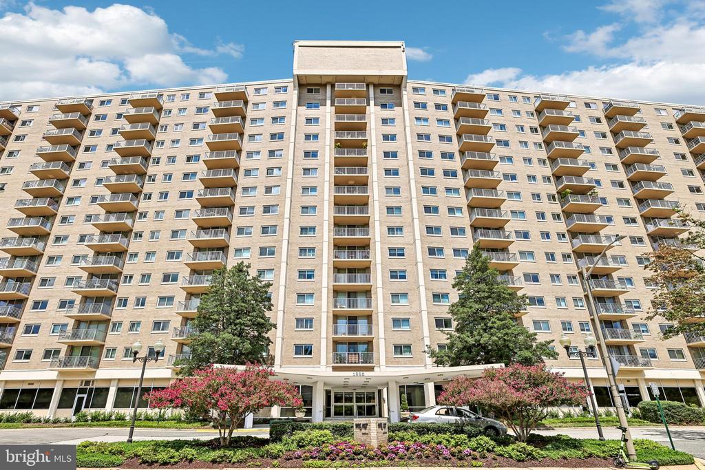 1225 MARTHA CUSTIS DRIVE 216