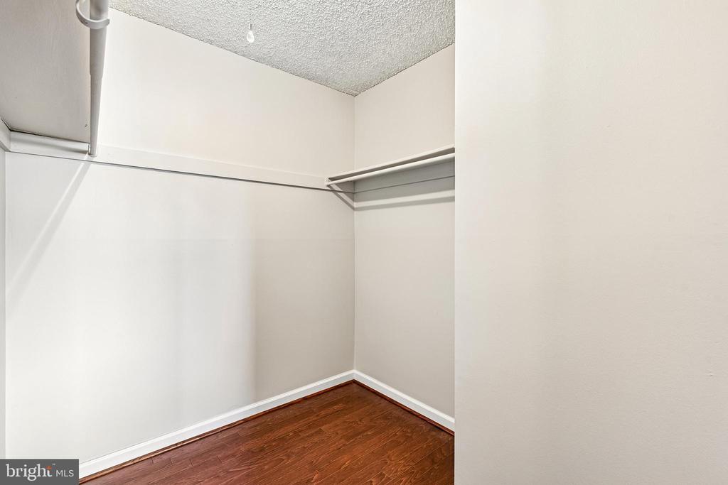 1225 MARTHA CUSTIS DRIVE 216