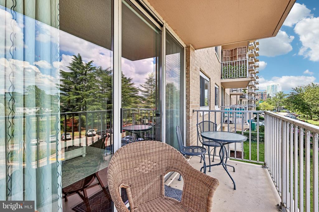 1225 MARTHA CUSTIS DRIVE 216
