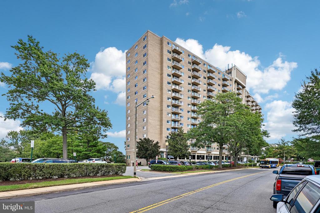 1225 MARTHA CUSTIS DRIVE 216