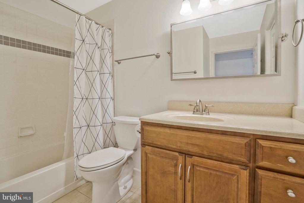 3308 WYNDHAM CIRCLE 321