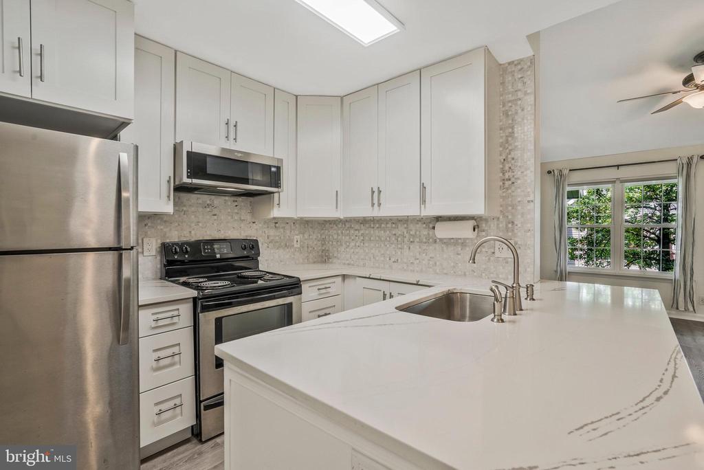 3308 WYNDHAM CIRCLE 321