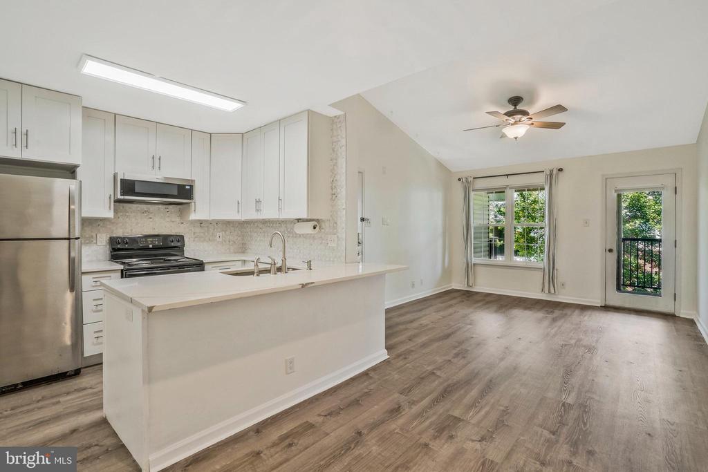 3308 WYNDHAM CIRCLE 321