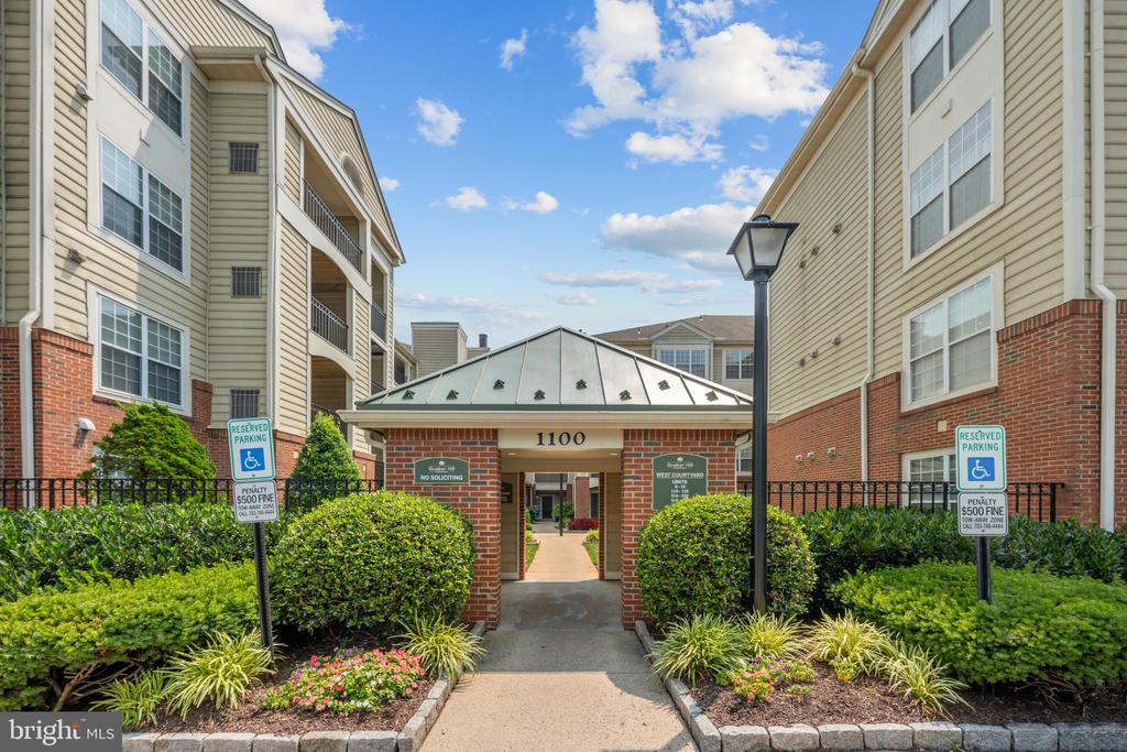 1100 QUAKER HILL DRIVE Unit: 418