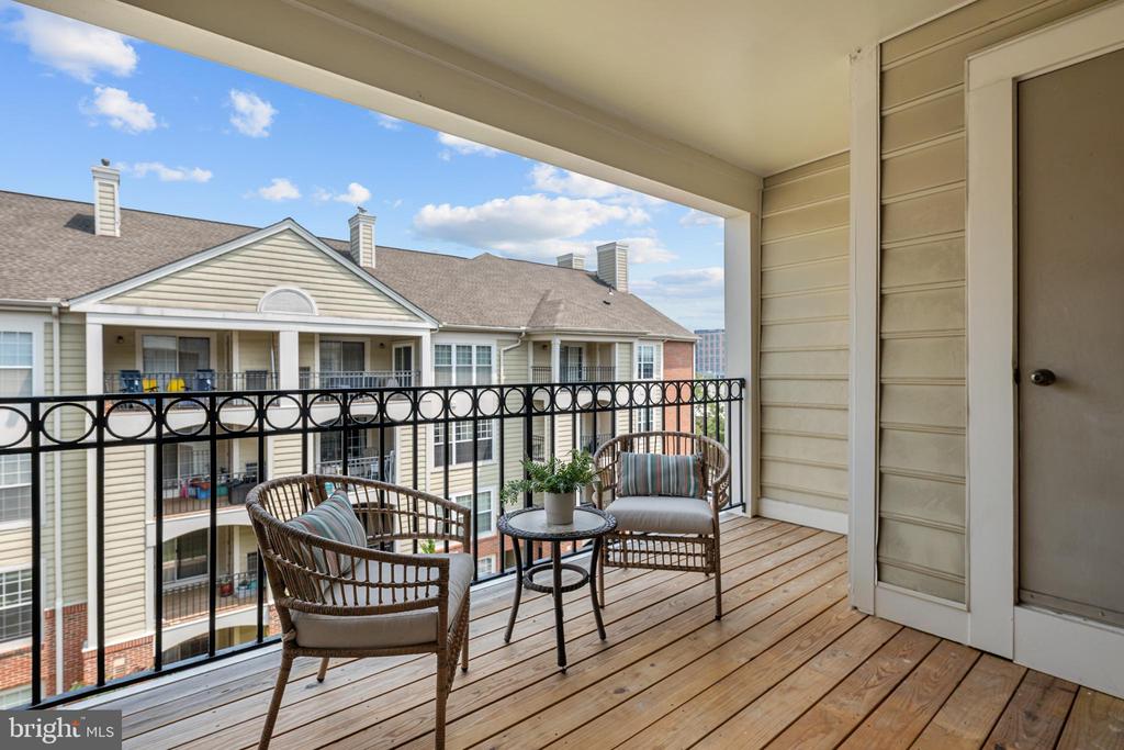 1100 QUAKER HILL DRIVE Unit: 418