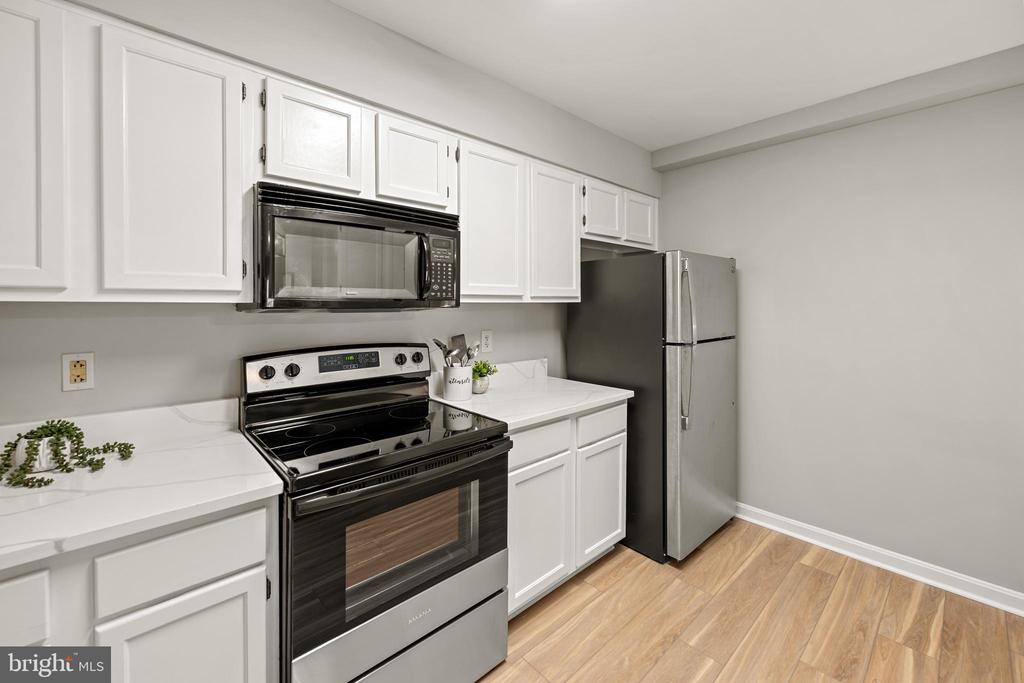 1100 QUAKER HILL DRIVE Unit: 418