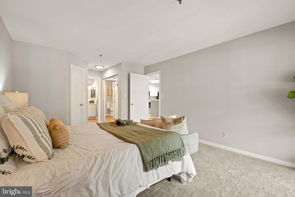 1100 QUAKER HILL DRIVE Unit: 418
