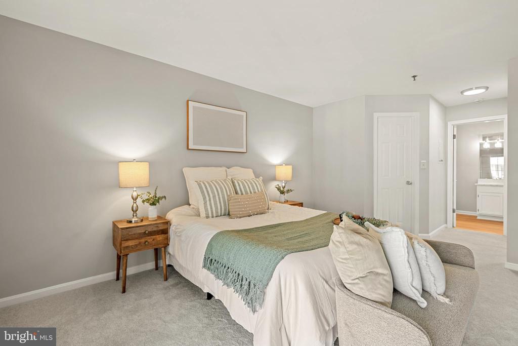 1100 QUAKER HILL DRIVE Unit: 418