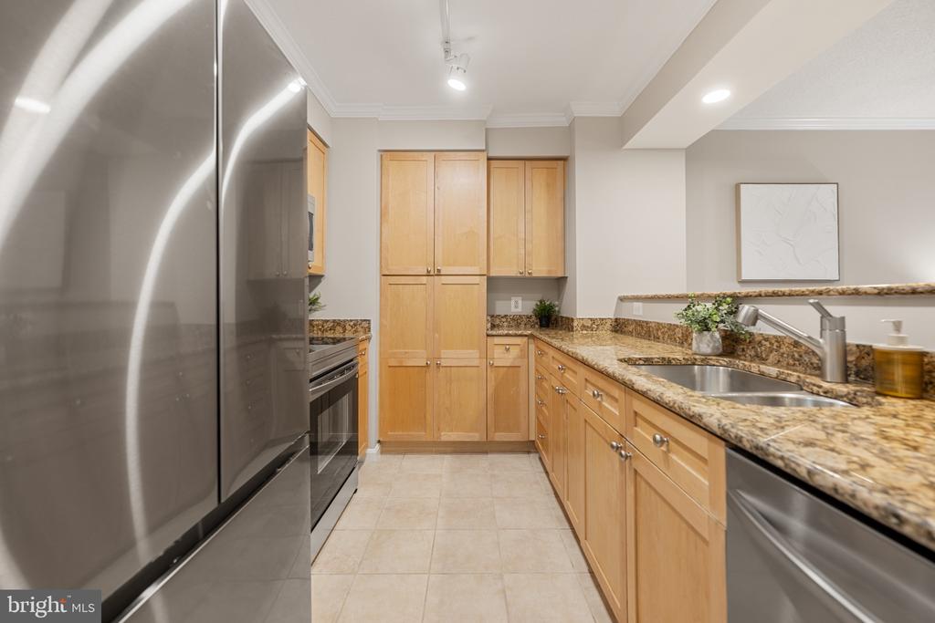 3101 N HAMPTON DRIVE N 413