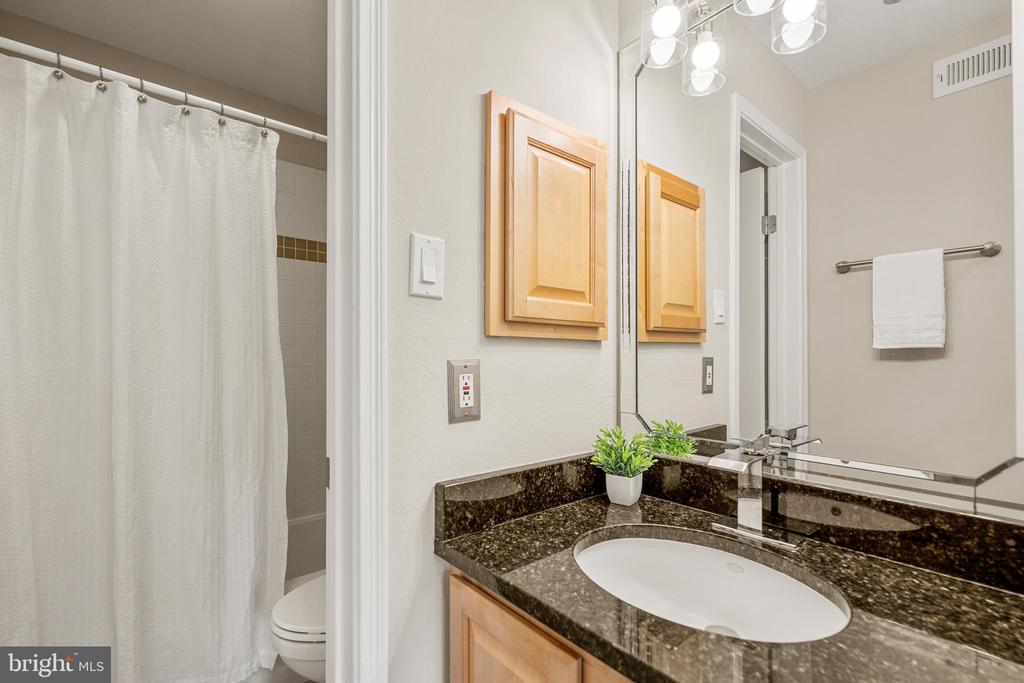 3311 WYNDHAM CIRCLE Unit: 2202