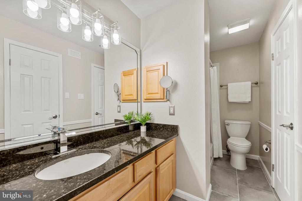 3311 WYNDHAM CIRCLE Unit: 2202