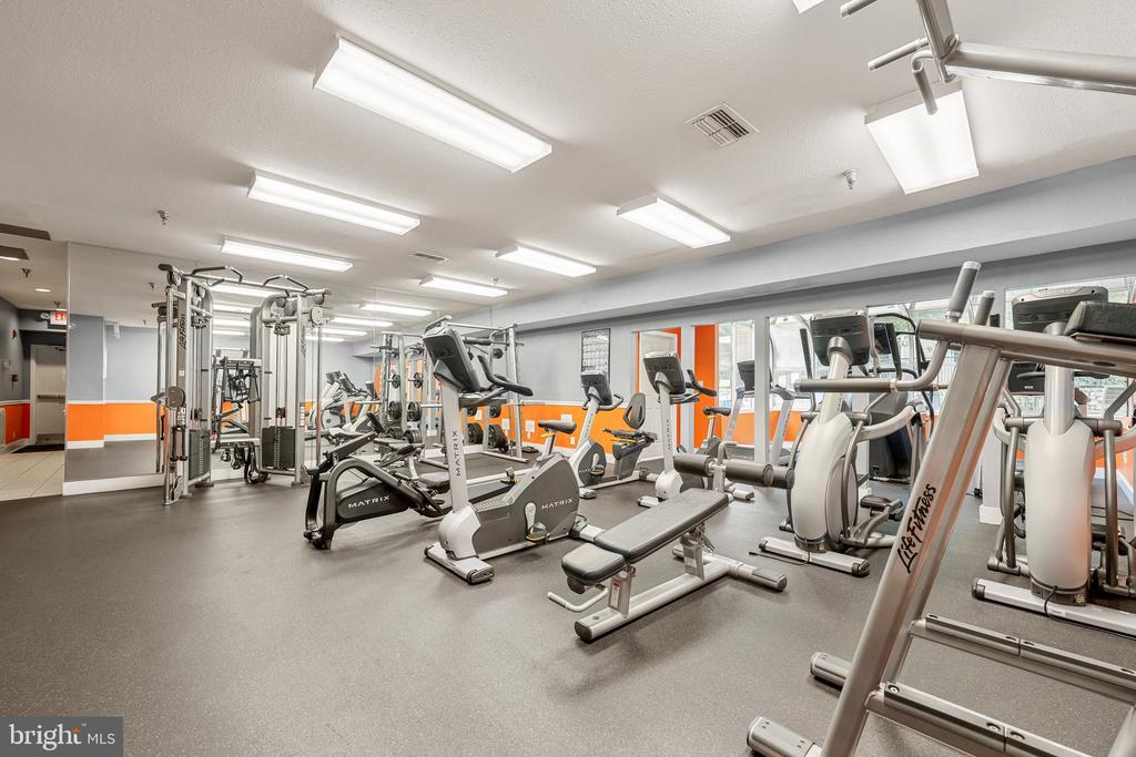 3311 WYNDHAM CIRCLE Unit: 2202