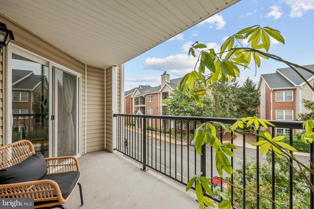 3311 WYNDHAM CIRCLE Unit: 2202