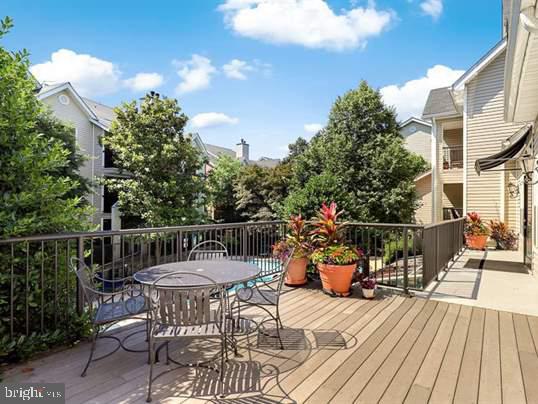 3311 WYNDHAM CIRCLE Unit: 2202