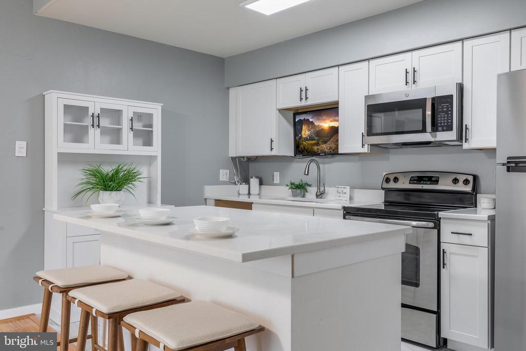 3312 WYNDHAM CIRCLE Unit: 306