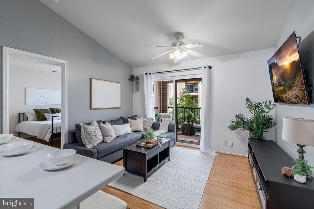 3312 WYNDHAM CIRCLE Unit: 306