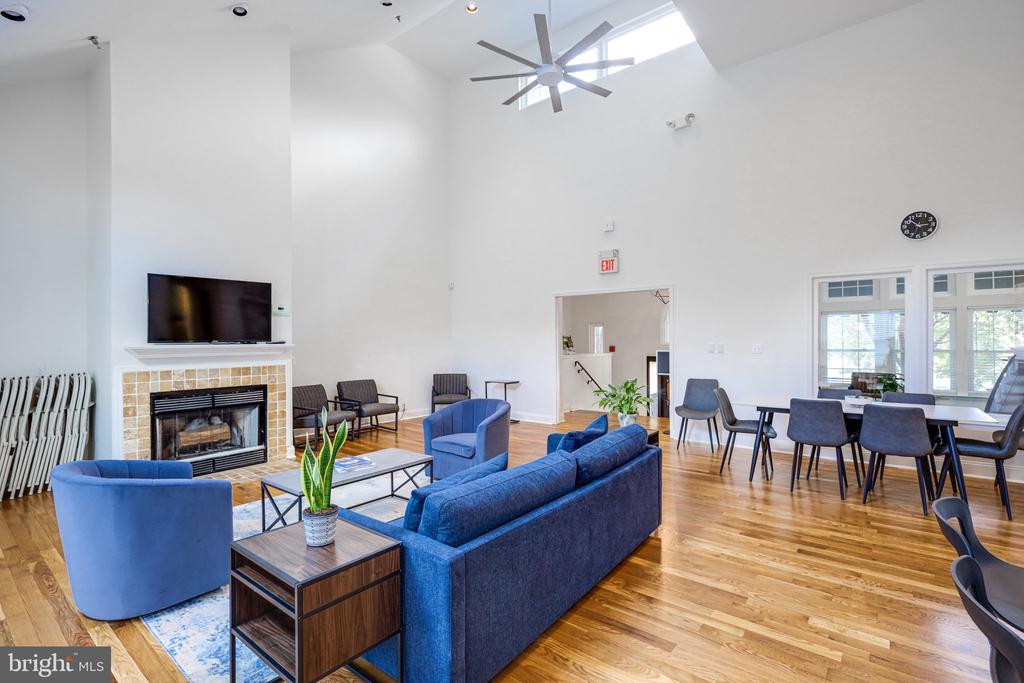 3312 WYNDHAM CIRCLE Unit: 306