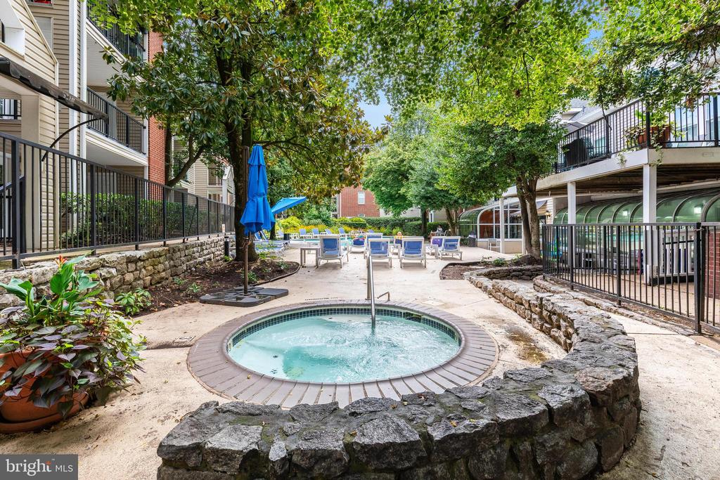 3312 WYNDHAM CIRCLE Unit: 306