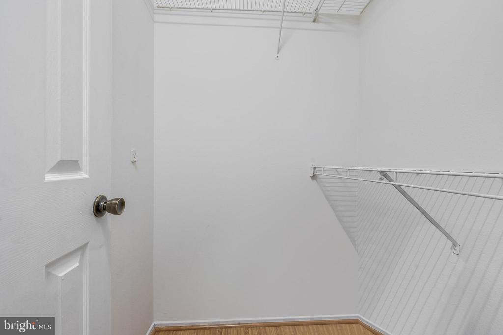 3312 WYNDHAM CIRCLE Unit: 306