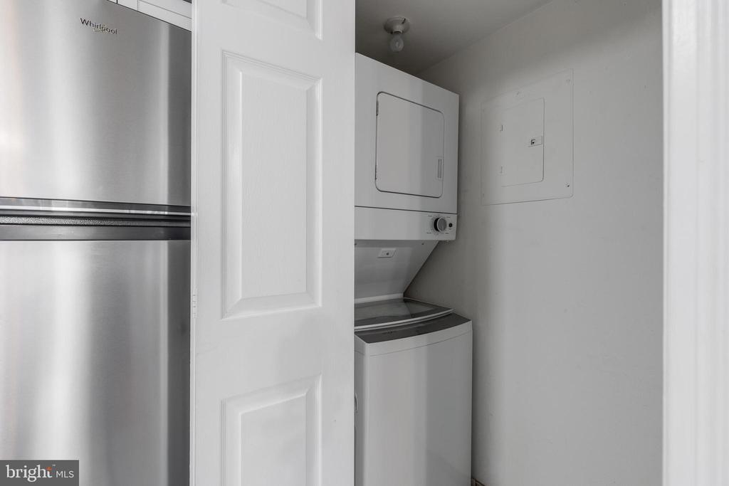 3312 WYNDHAM CIRCLE Unit: 306