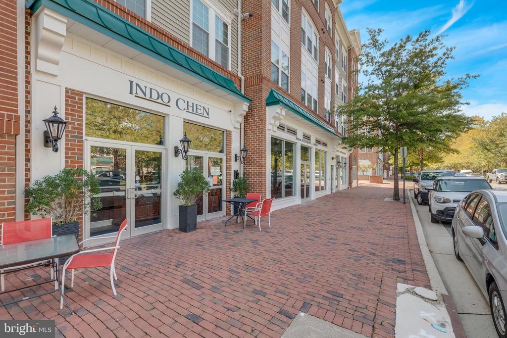 400 CAMERON STATION BOULEVARD Unit: 202