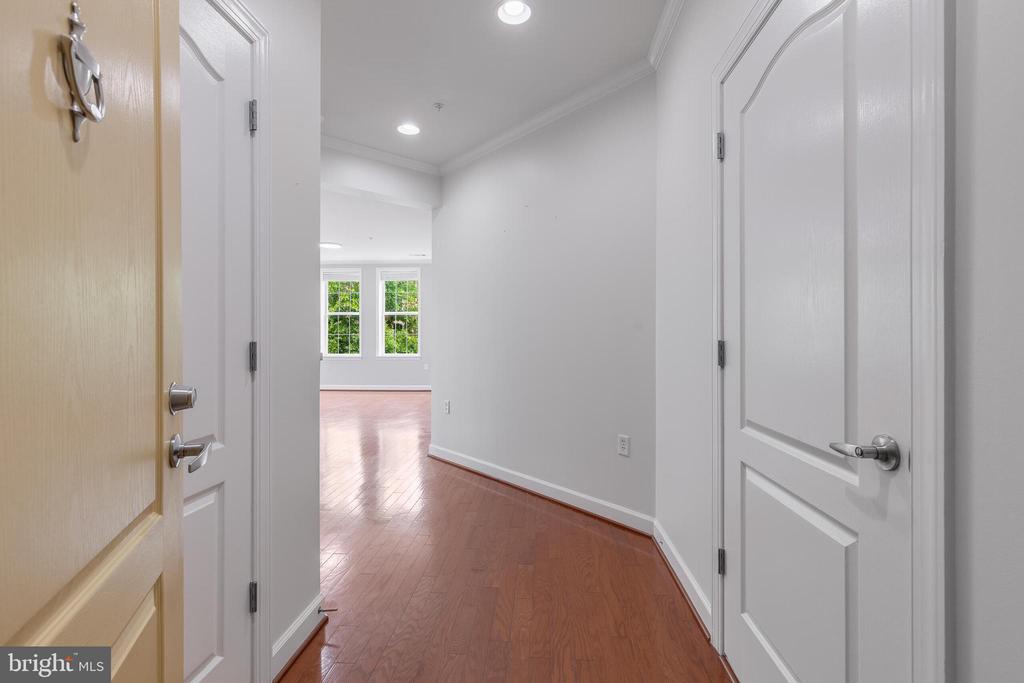 400 CAMERON STATION BOULEVARD Unit: 202