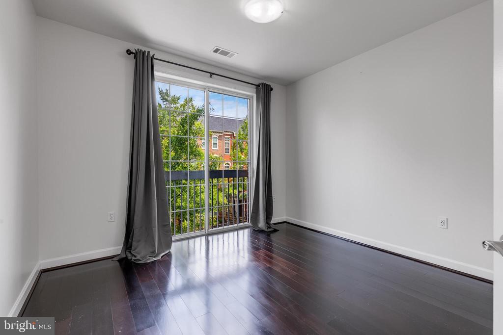 400 CAMERON STATION BOULEVARD Unit: 202