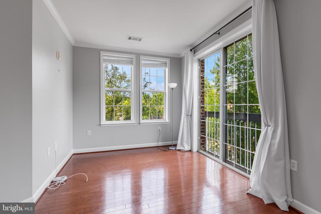 400 CAMERON STATION BOULEVARD Unit: 202
