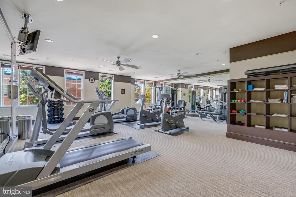 400 CAMERON STATION BOULEVARD Unit: 202