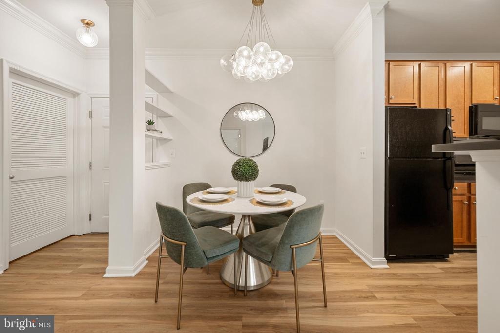 4862 EISENHOWER AVENUE Unit: 273