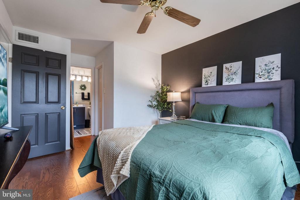 3305 WYNDHAM CIRCLE Unit: 354
