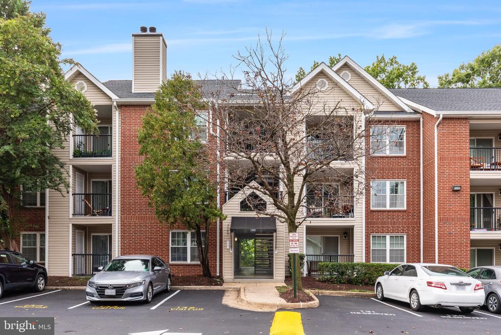 3305 WYNDHAM CIRCLE Unit: 354
