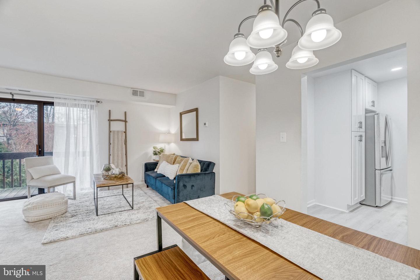 10720 W West DRIVE Unit: 303