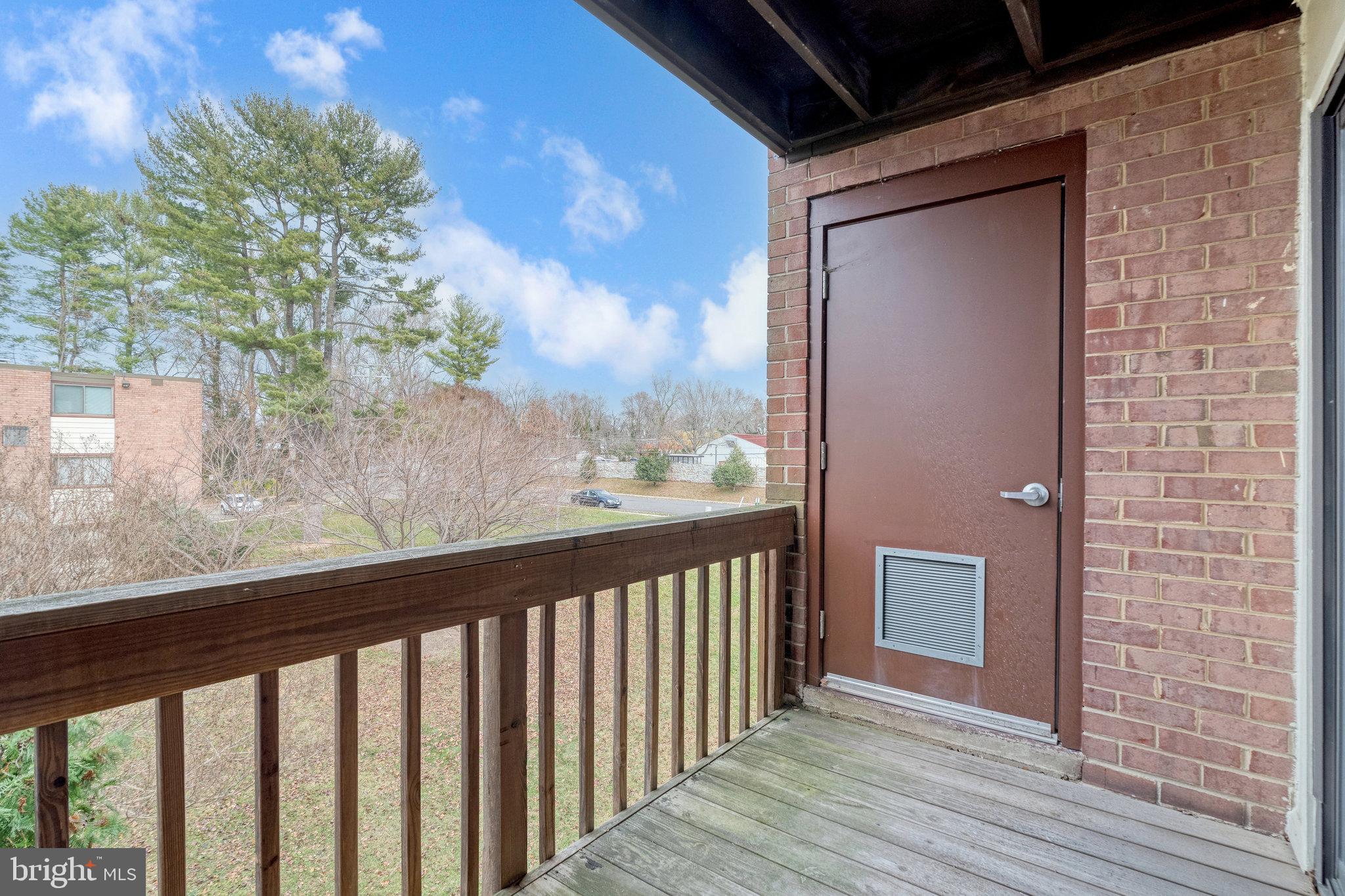 10720 W West DRIVE Unit: 303