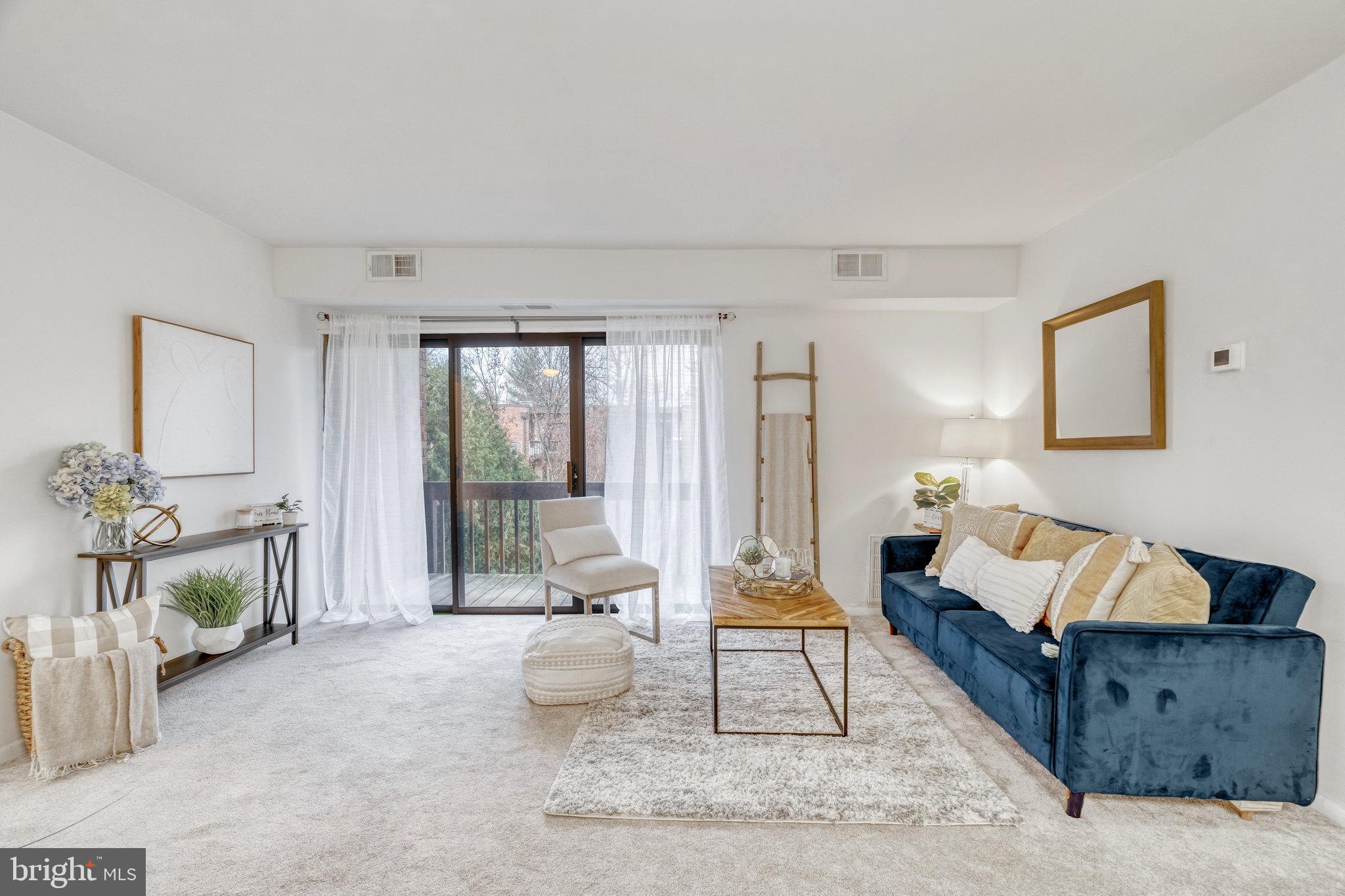 10720 W West DRIVE Unit: 303
