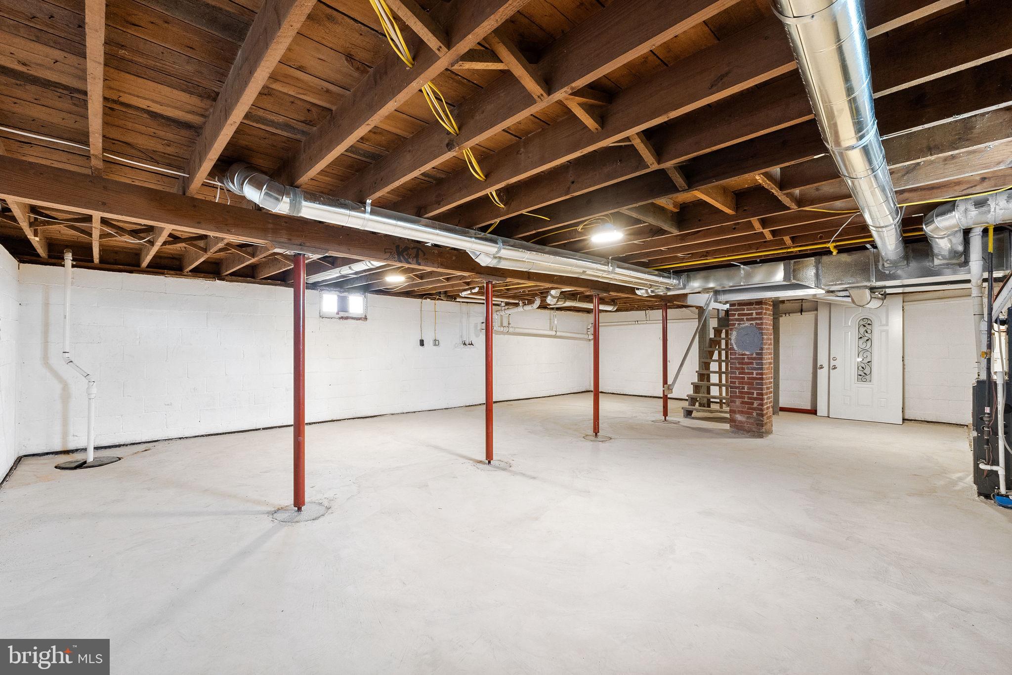 152 Denny Ln